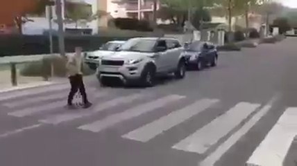 Quand tu fais le chaud en voiture mais..