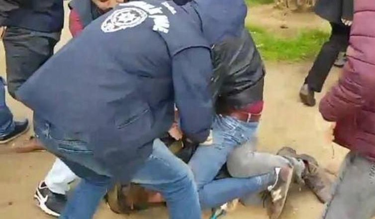 Boğaziçi Üniversitesi öğrencileri darp edilerek gözaltına alındı