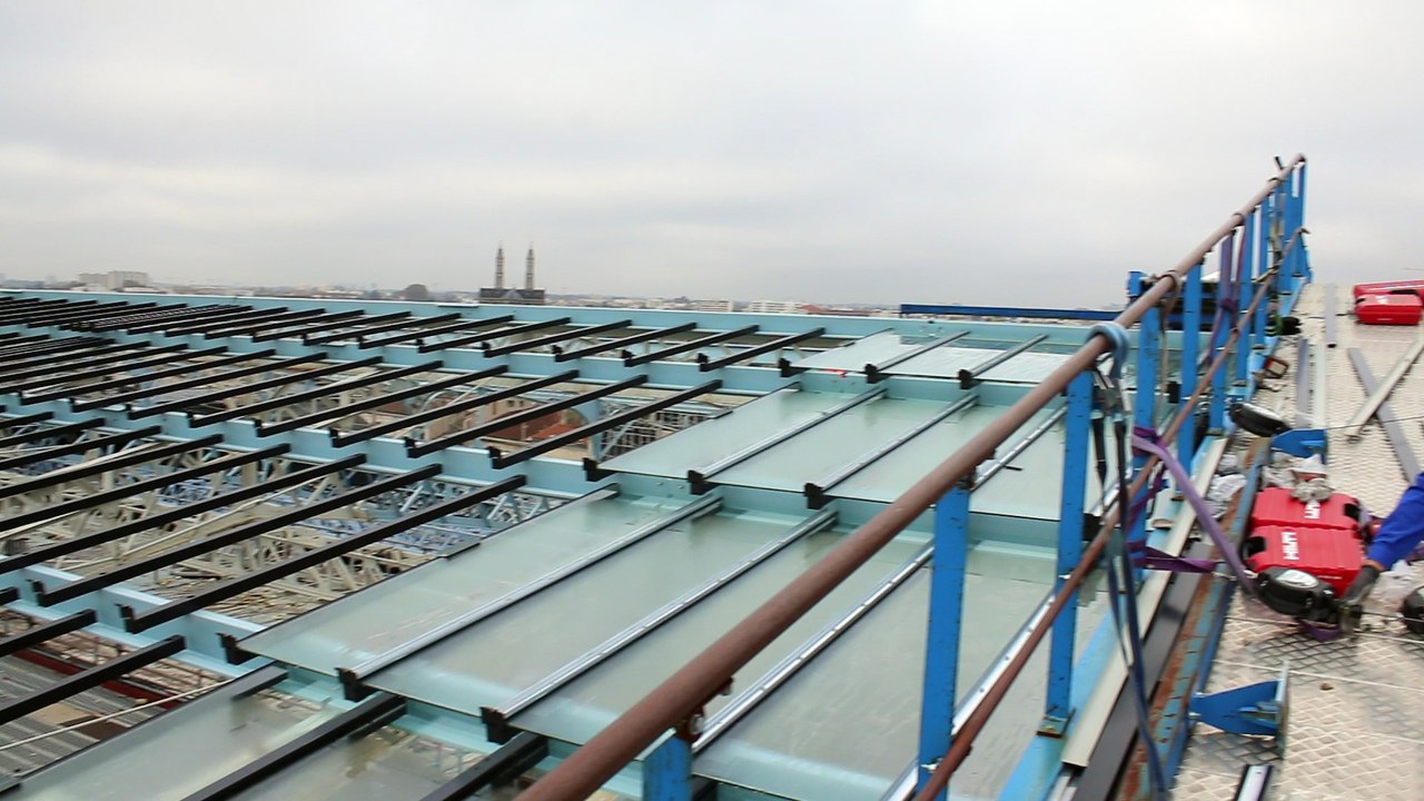 sur les toits de la gare Saint-Jean à Bordeaux