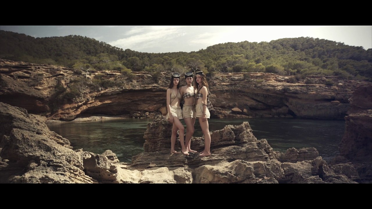 The Pearl Divers