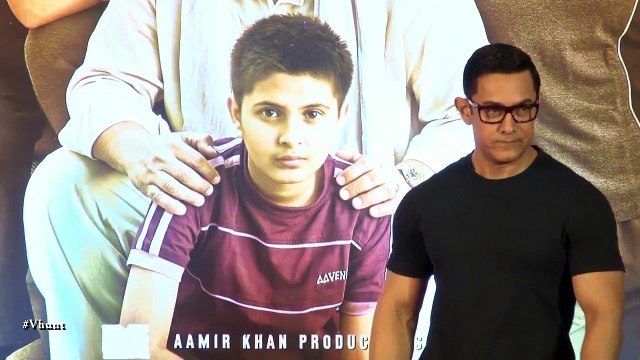 Dangal: Aamir Khan is 'Haanikaarak Bapu' For His Daughters In The First Song