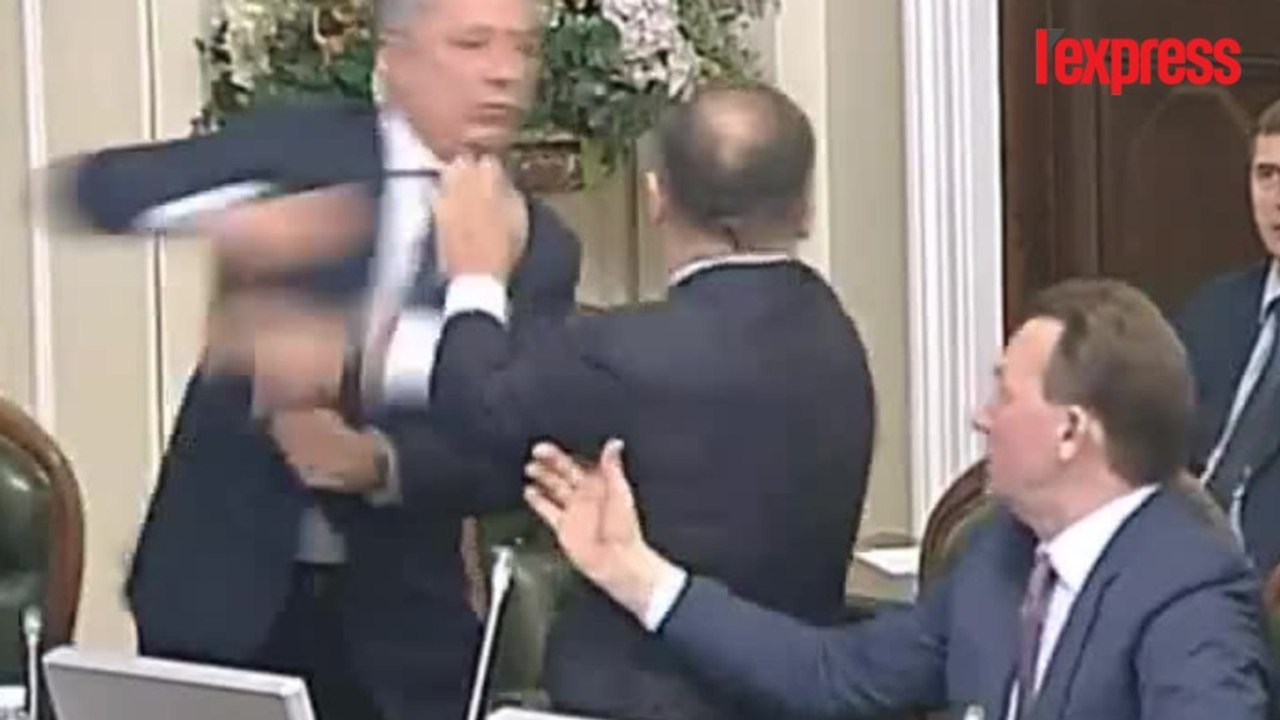En Ukraine, deux députés se battent violemment pendant une séance parlementaire