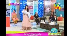 Sanam Jang Live Show Mai Bachy K Sath A Gai Dakhy Kaise Bachy Ko Sanbhal Rahi Hai