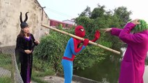Spiderman vs Joker drown boat Frozen Elsa vs Catwomen Fun Superheroes in real life