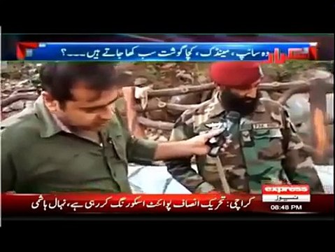 Pakistani SSG commando eating snake 2016. Pak Army Commandos
