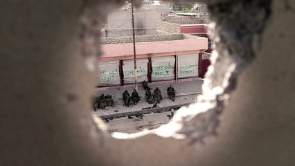 Estado Islâmico resiste com drones e carros-bomba