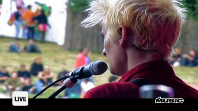 Muse - Falling Down, Eurockeennes Festival, 07/07/2000