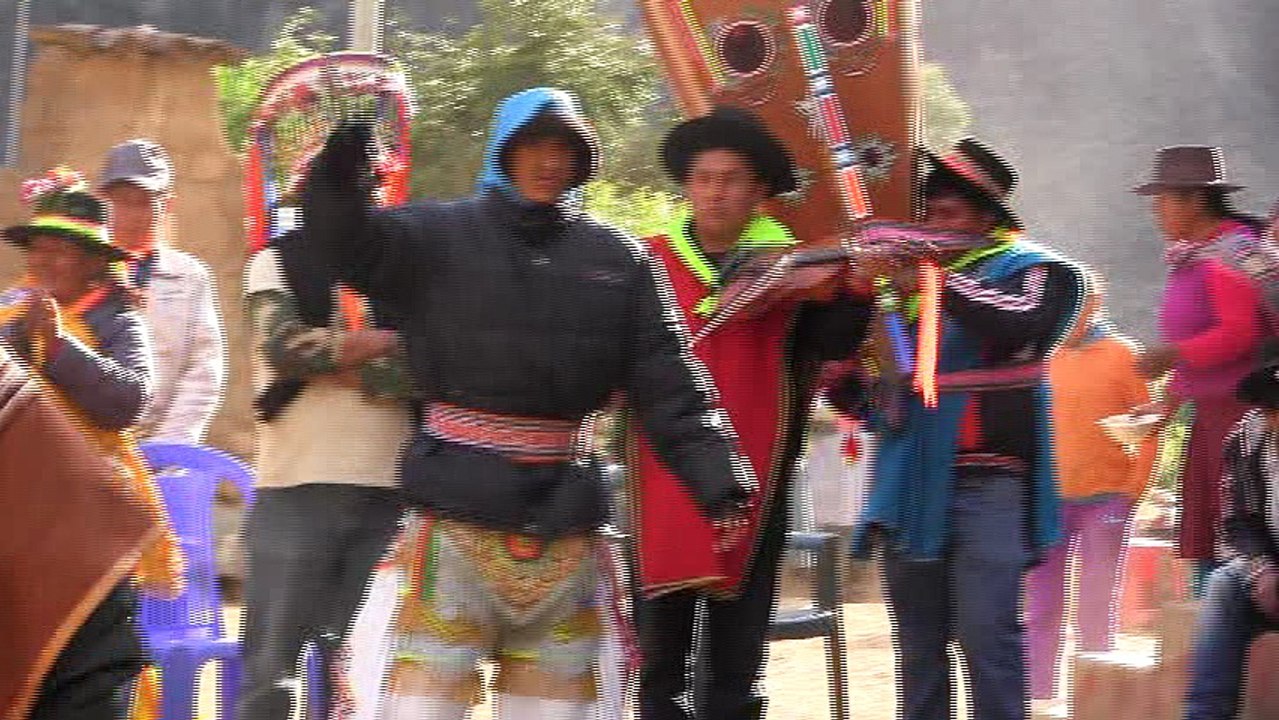 FIESTA EN CHIHUIRE AYACUCHO FIESTA DEL AGUA 3