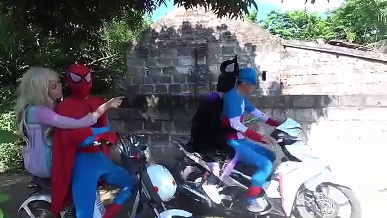 28 Frozen Elsa vs Joker Spiderman, Pink Spidergirl, Elsa and Ariel Mermaids, Maleficent, love & war