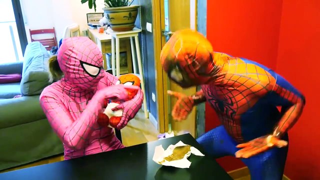 Spiderman Baby with Poop Princess Elsa Frozen Spidergirl Super Heroes In Real Life