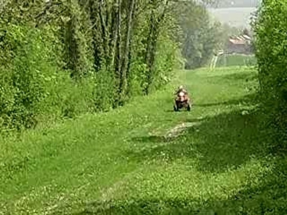 2 tit video de moi en quad