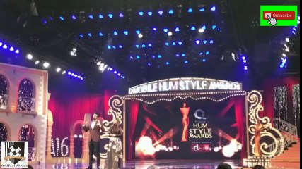 Shahid Afridi Winning Most Stylish Sports Personality Award 2016 HD -- Hum Style Award -cricketfans