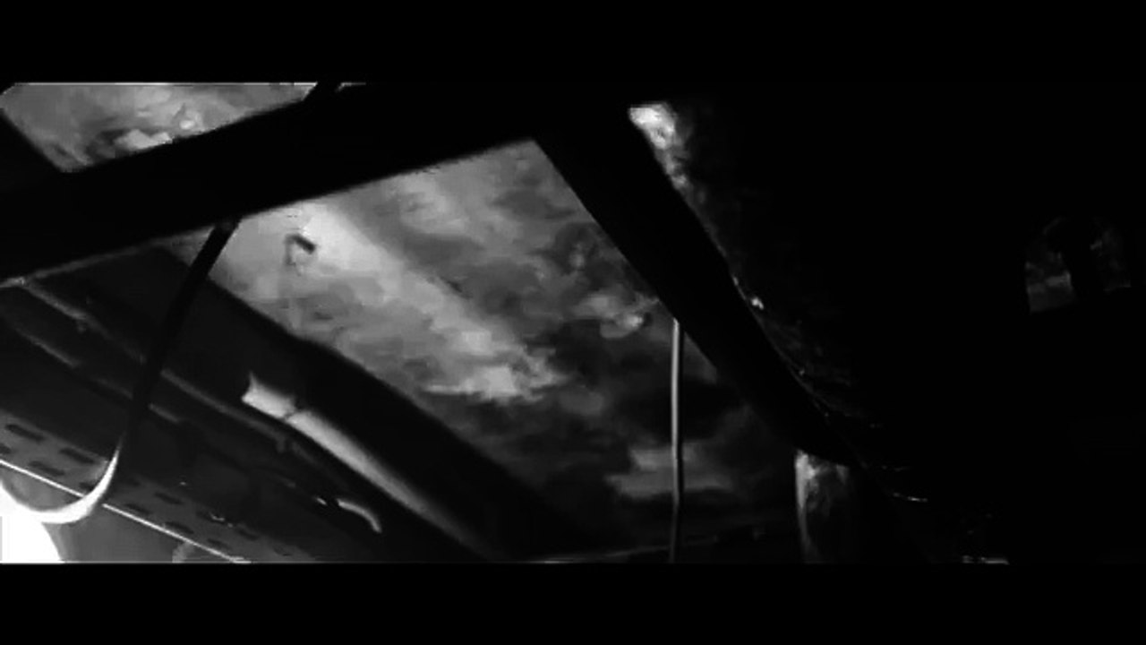 War For Peace Présente ׃ Swift Guad - La Hyène et le Loup (Prod Boudj)