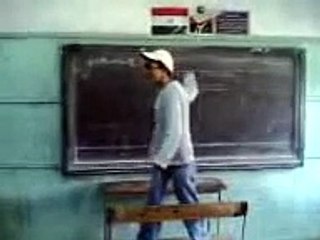 فيديوهات مضحكة شوفوها مع تحياتي