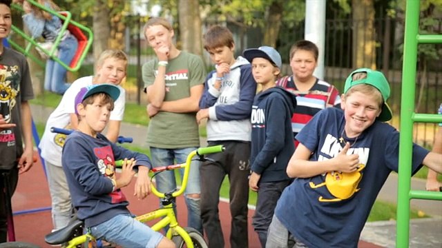 Amante Pole Dance Outdoor Workout