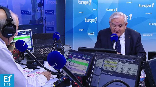 Remontée de François Fillon dans les sondages, duel annoncé avec Nicolas Sarkozy, division de la gauche, risque du Front national, mondialisation et réelles chances d'Alain Juppé : Jean-Pierre Raffarin répond aux questions de Jean-Pierre Elkabbach
