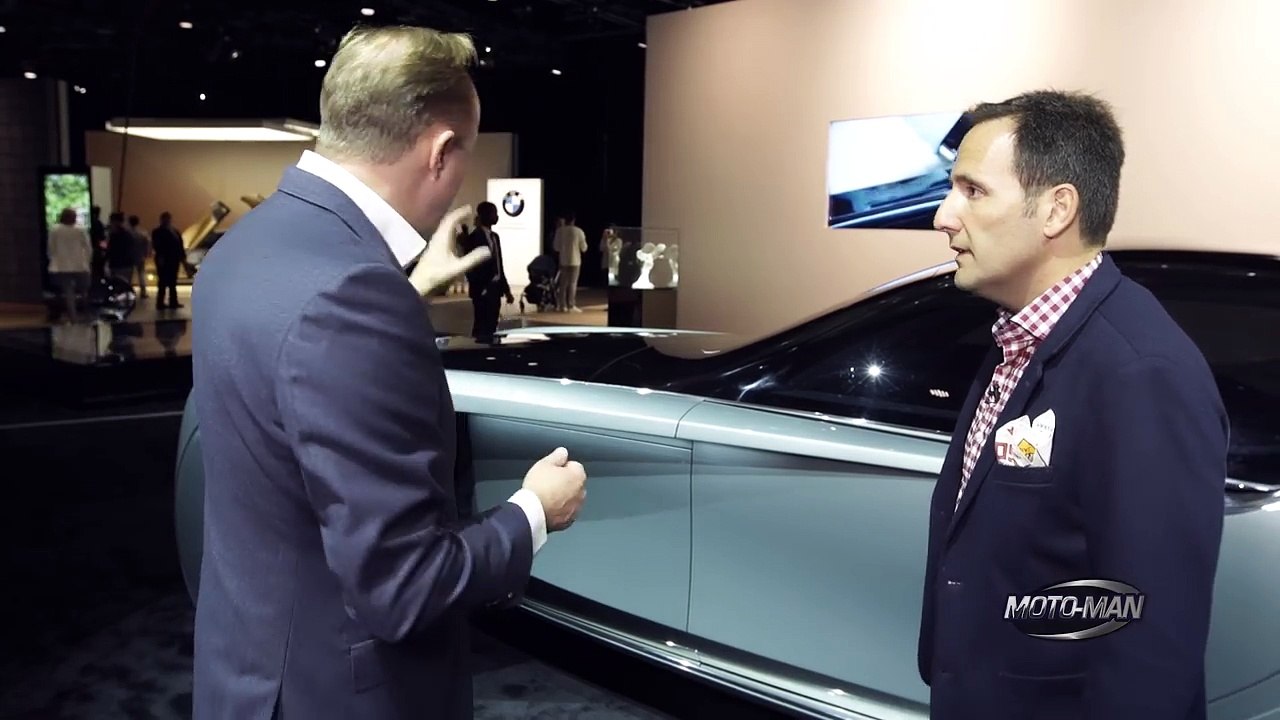 Rolls Royce 103EX VISION NEXT 100 Concept Car TECH REVIEW  w_ Design Director Giles Taylor (3 of 4)-DdSQGsa1XT0