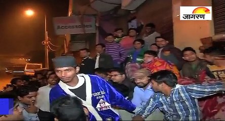 नोट बदलने बैंक पहुंचीं पीएम मोदी की मां हीराबेन