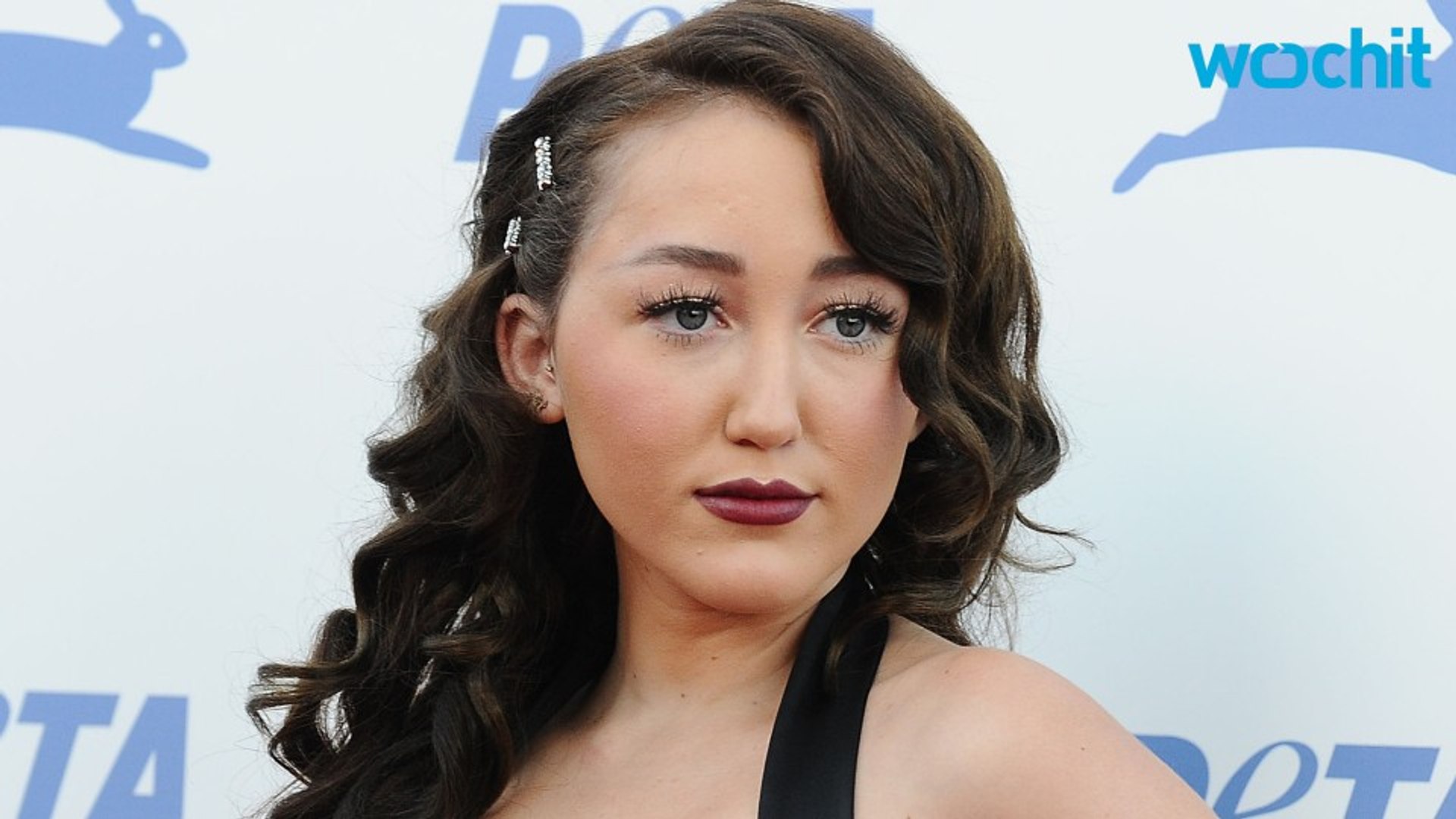 Miley Cyrus' Little Sister Noah Cyrus Released First Single