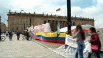 Colombians hope for peace under new FARC deal