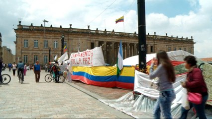 Colombians hope for peace under new FARC deal