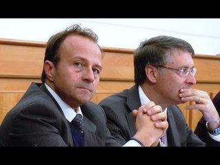 Napoli - Corruzione, polemica tra Cantone e De Luca (14.11.16)