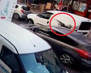 Güpegündüz iş yerini böyle kurşunladı