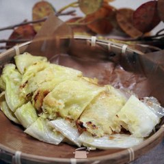 지글지글~ 휘리릭 부쳐먹는 달큰한 배추전!! [만개의레시피]