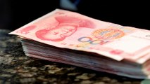 El yuan chino cae a su nivel más bajo de los últimos ocho años