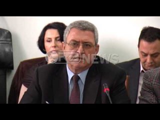 Ora News - Buxheti i shtetit për futbollin, Duka: Më mirë zerojeni fare!