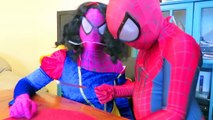 Spiderman Kisses Snow White! - Spiderman vs Joker vs Frozen Elsa w/ Pink Spidergirl - Superhero Fun