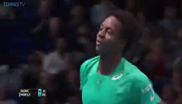 La superbe feinte de regard de Gaël Monfils