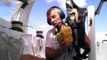 J10 : Un bureau fatigué pour Sébastien Destremau / Vendée Globe