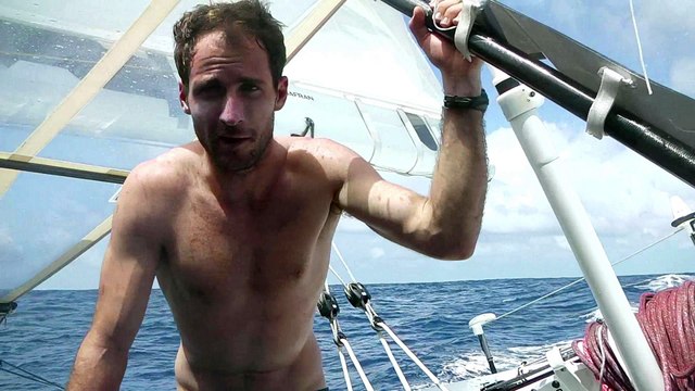 J10 : Le Pot au Noir est derrière Morgan Lagravière / Vendée Globe