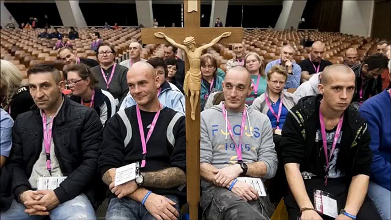 69. Pape François sur Instagram