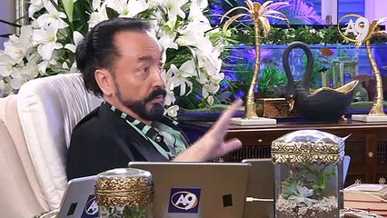 Münafık İngiliz derin devletine casusluk yapar