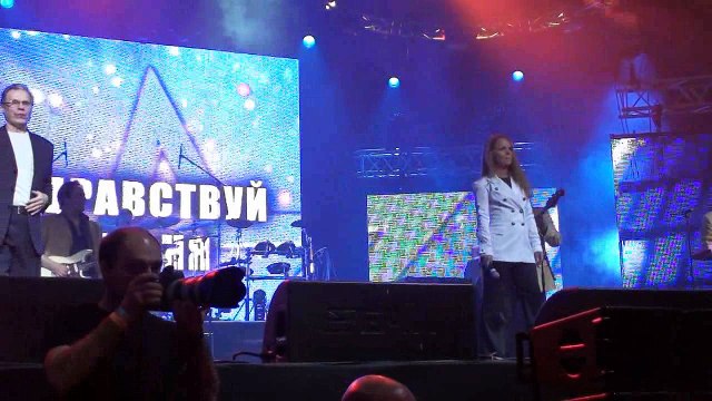 ВИА Здравствуй, песня - Птица счастья ( Дискотека 80-х Авторадио 2011, Санкт-Петербург)