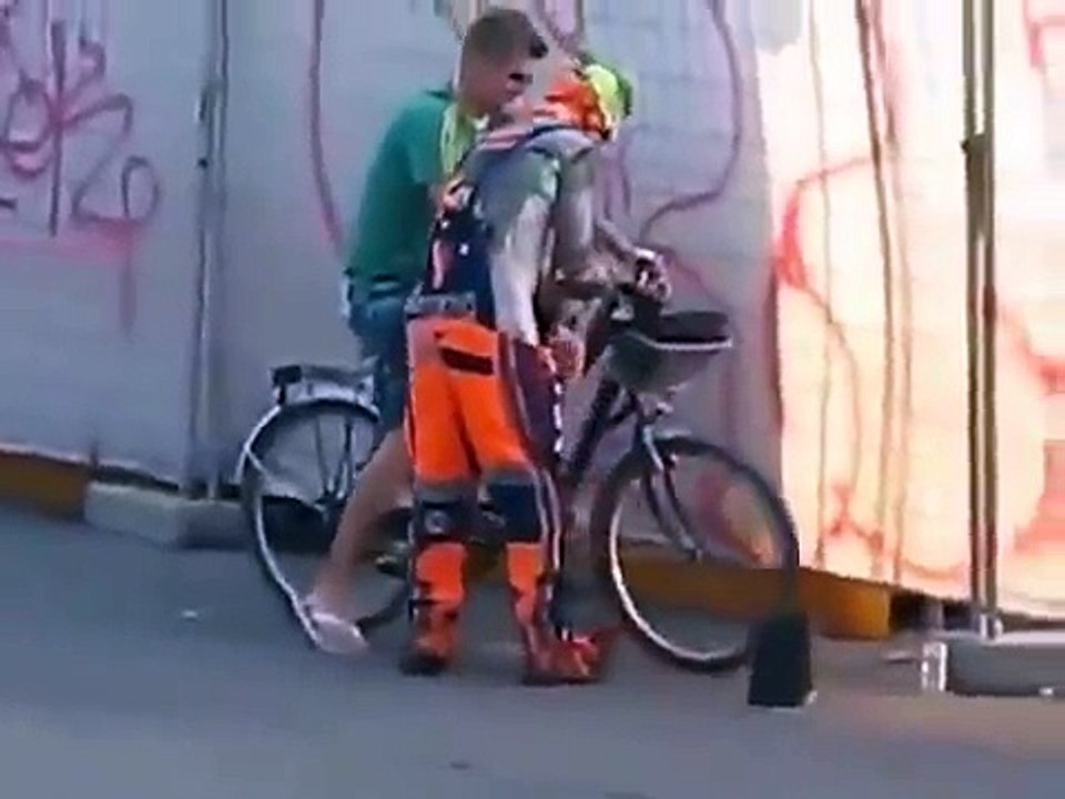 street comedy