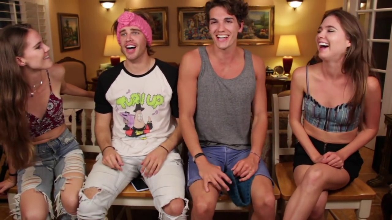 Bu Gençler Çıldırmış Olmalı