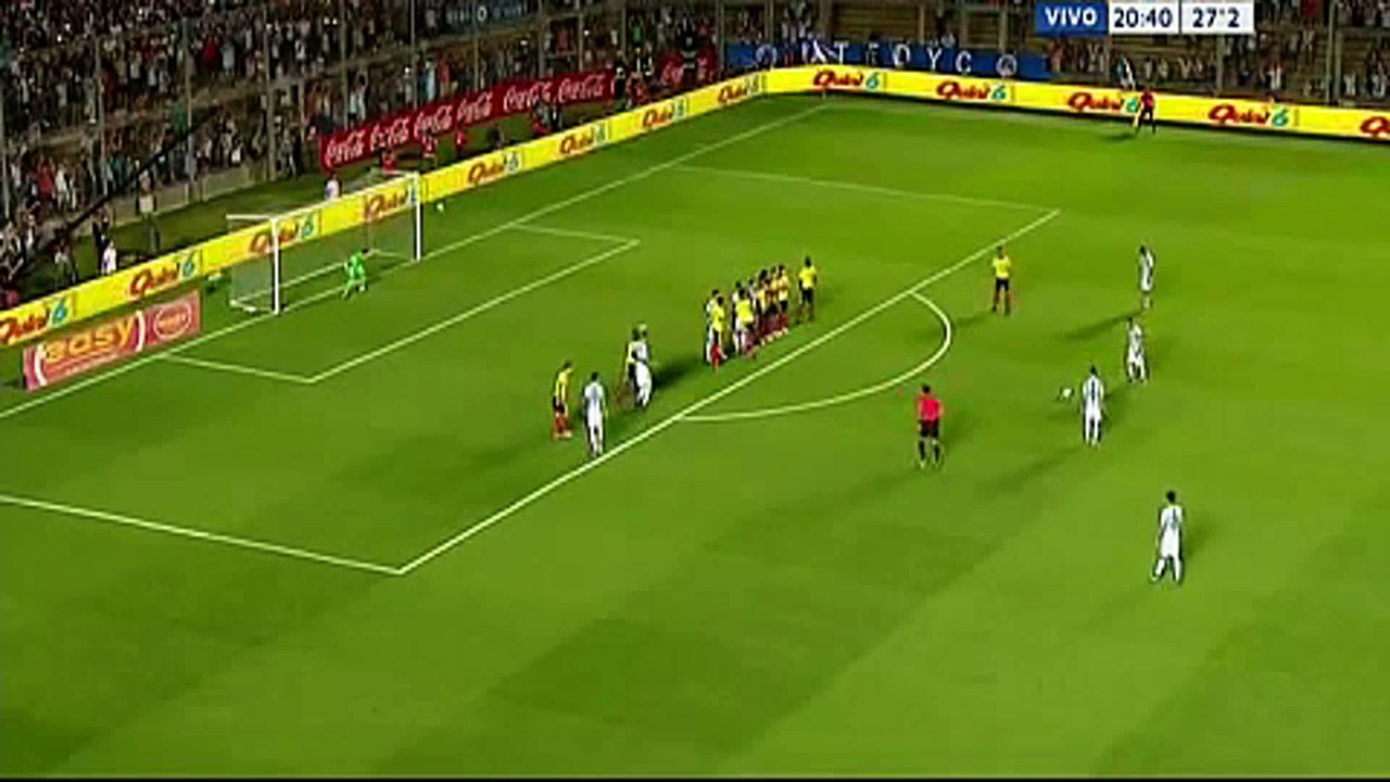 Messi anota furioso golazo de tiro libre a Colombia