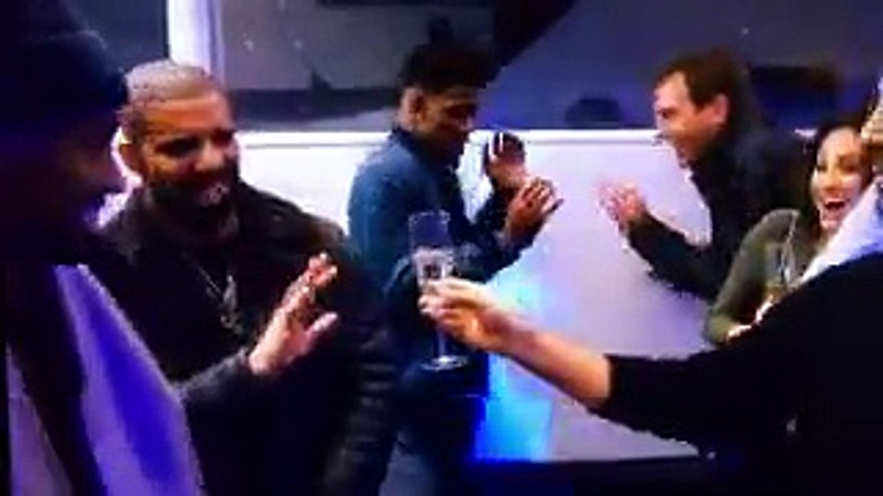 David Blaine throws up live frogs with drake dave chappelle and steph curry forever https   tco p1RJ7o7WgM
