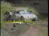 Sortie de route Ford RS 2000 en tonneau