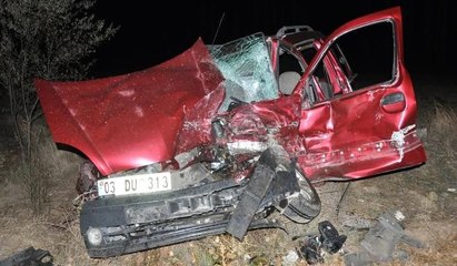 Afyonkarahisar’da korkunç kaza: 3 ölü, 4 yaralı