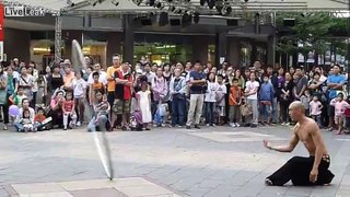 This is street performing at its best.