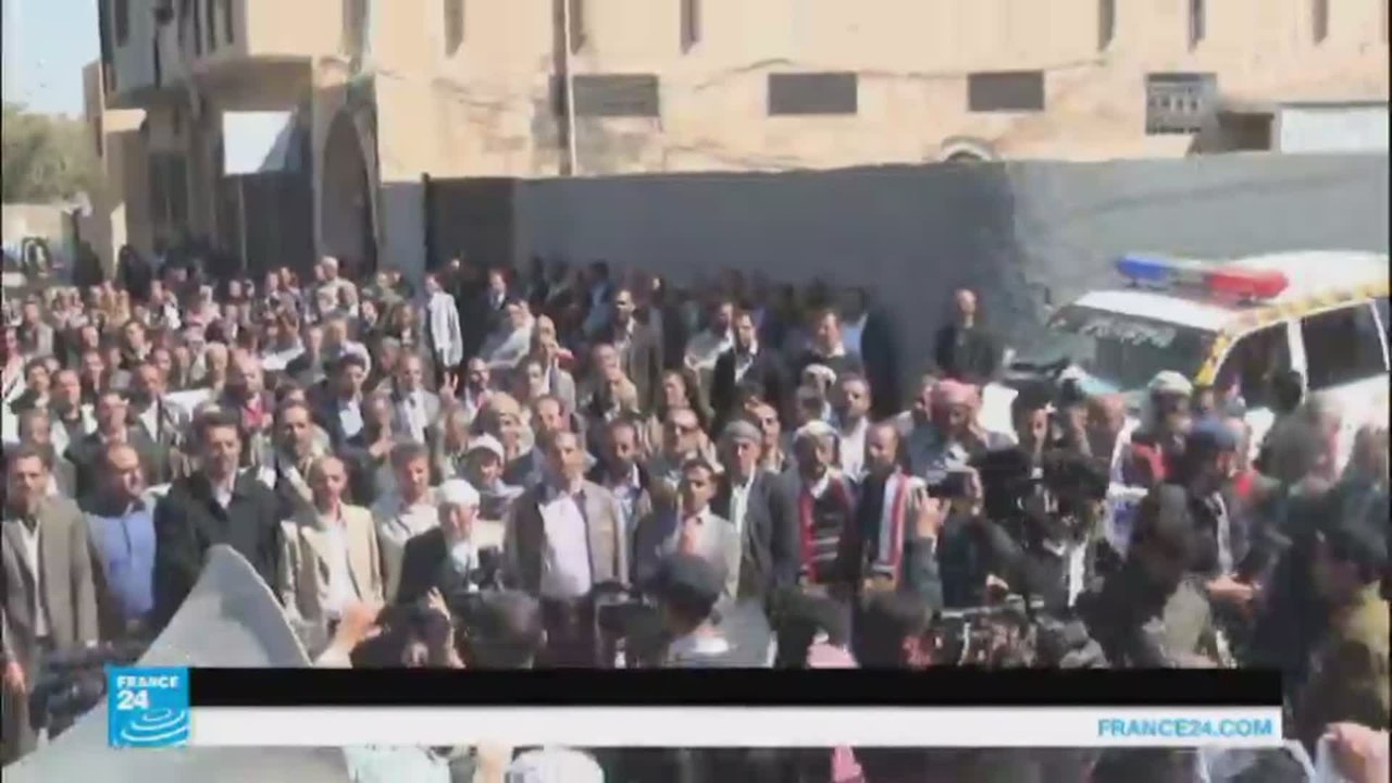 كيري يعلن التوصل لاتفاق لوقف القتال في اليمن والحكومة تنفي