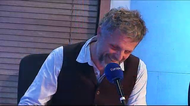 Anne Roumanoff face à Stéphane Guillon : qu'est-ce que se disent deux humoristes qui se croisent ?