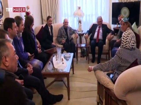 Başbakan Yıldırım vatandaşların evine konuk oldu