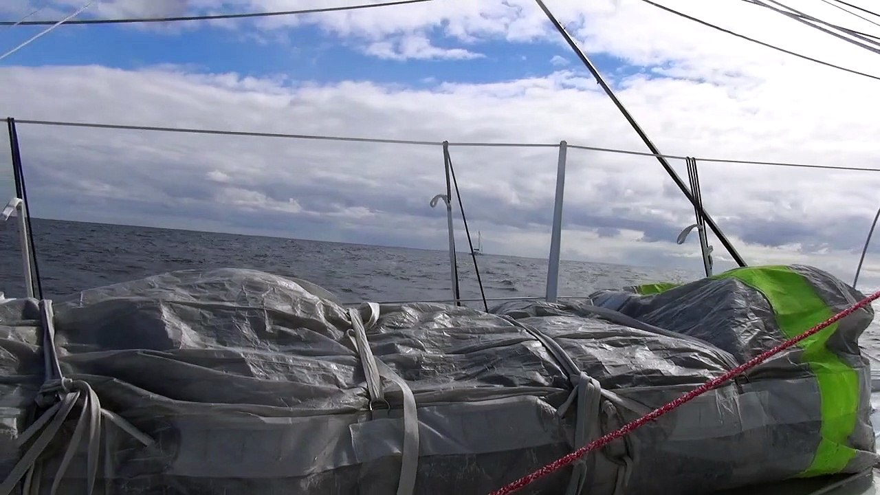 10/11/16 - Rencontre avec un trimaran- Vendée Globe 2016/2017 - Voile Banque Populaire