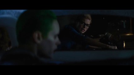 Harley poursuit le Joker en moto -  Suicide Squad  Extended Cut