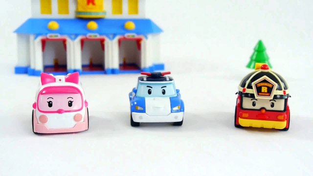 Robocar Poli Arabalar - Kurtarma merkezinde Ambulans Amber şov